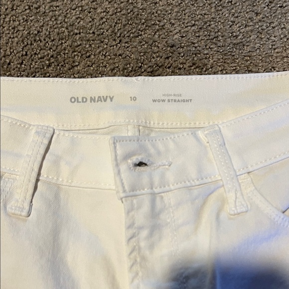 Old Navy Women's Crisp White Skinny Jeans - Picture 2 of 4